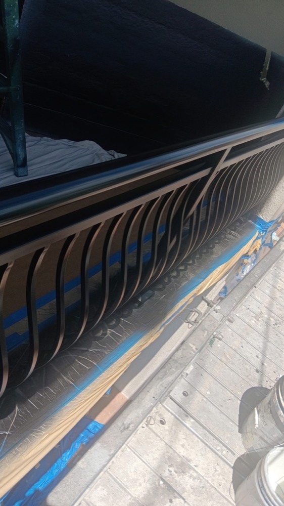Powder-coated balcony railing