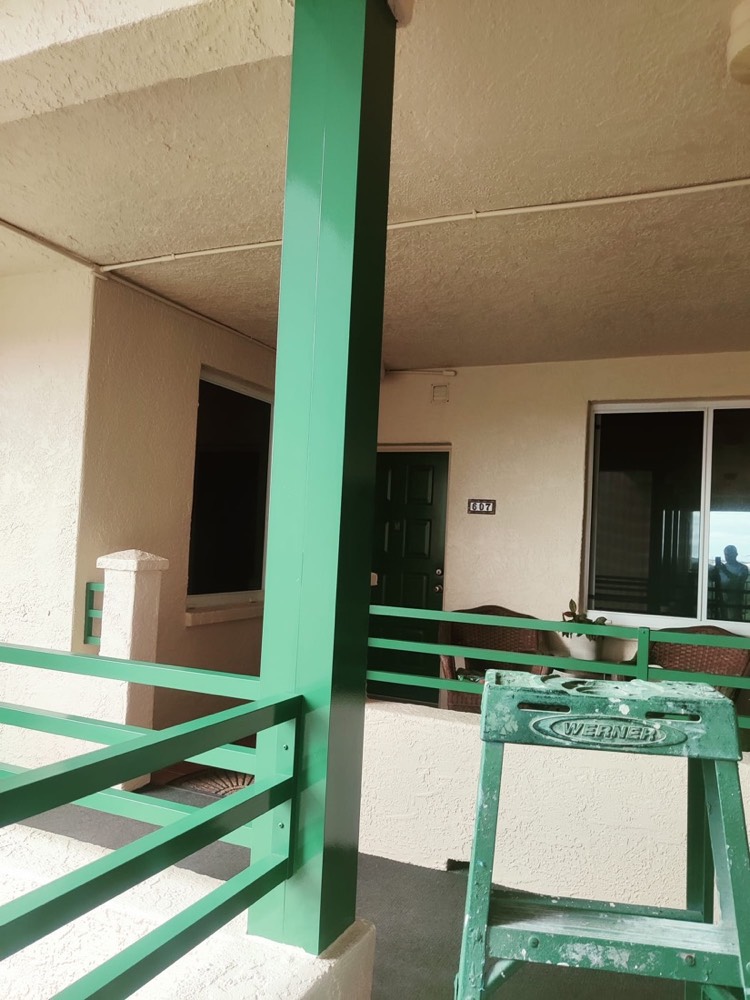 Powder-coated balcony railing