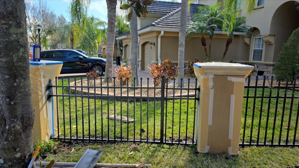 Electrostatically finished gate